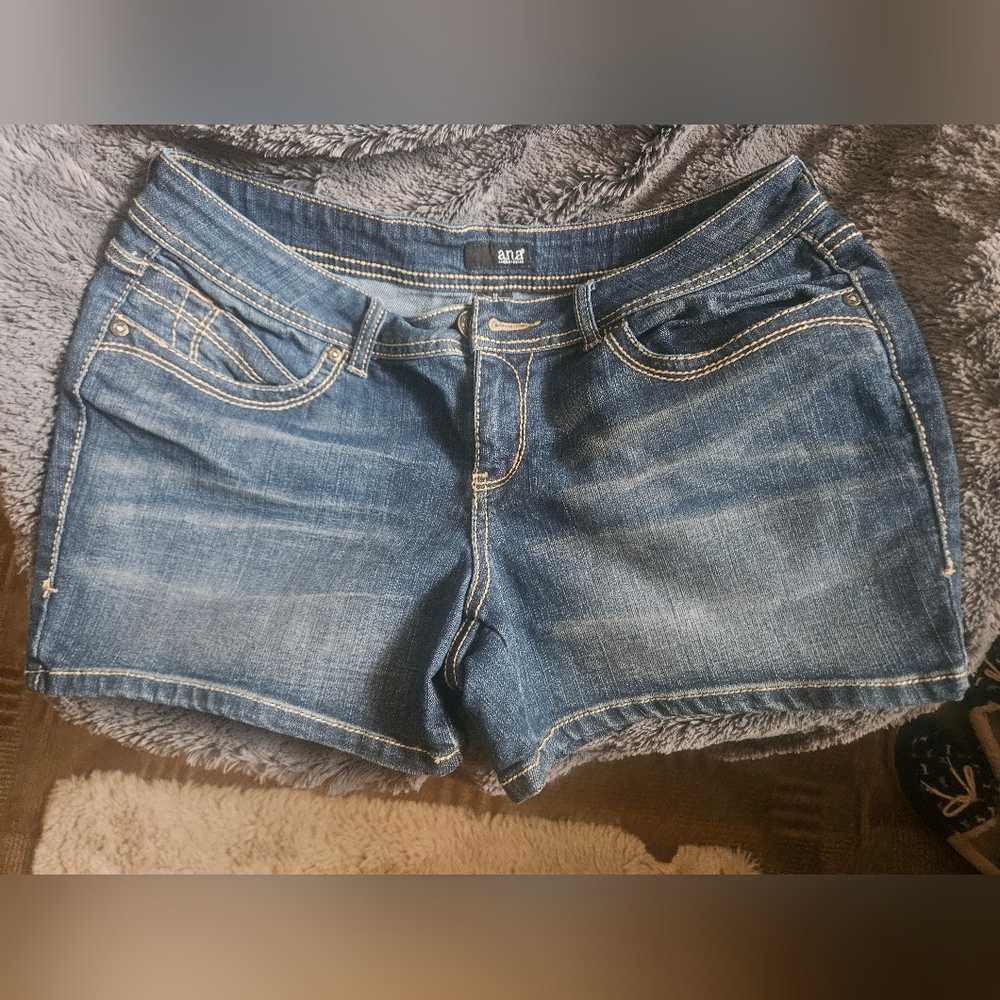 a.n.a Classic Indigo Jean Shorts